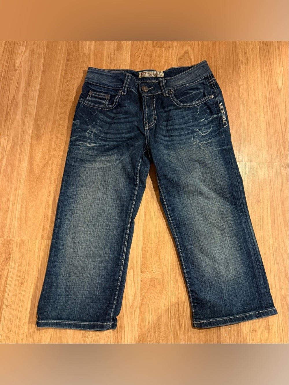 EUC Women’s BKE Capri Stretch Jean with Buckle - Dark Wash - Size 28